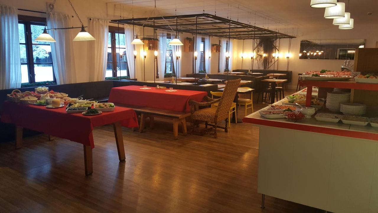Rada Hotel Hagfors Ngoại thất bức ảnh